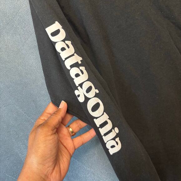 Patagonia Responsibili-Tee Long Sleeve Shirt Black Logo Graphic Outdoor Casual - Picture 2 of 9